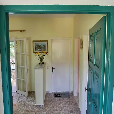 Yiannis Agios Georgios Pagoi Corfu