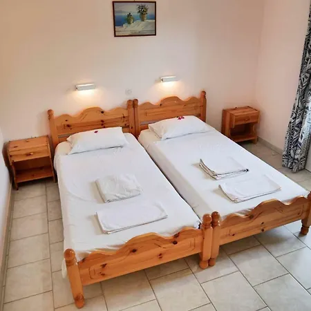 Yiannis Agios Georgios Pagoi Corfu Holiday home