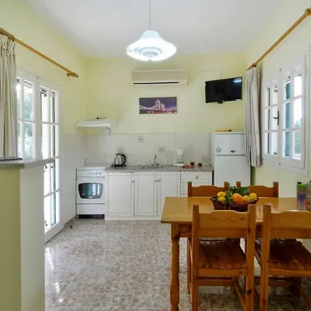 Yiannis Agios Georgios Pagoi Corfu Holiday home *